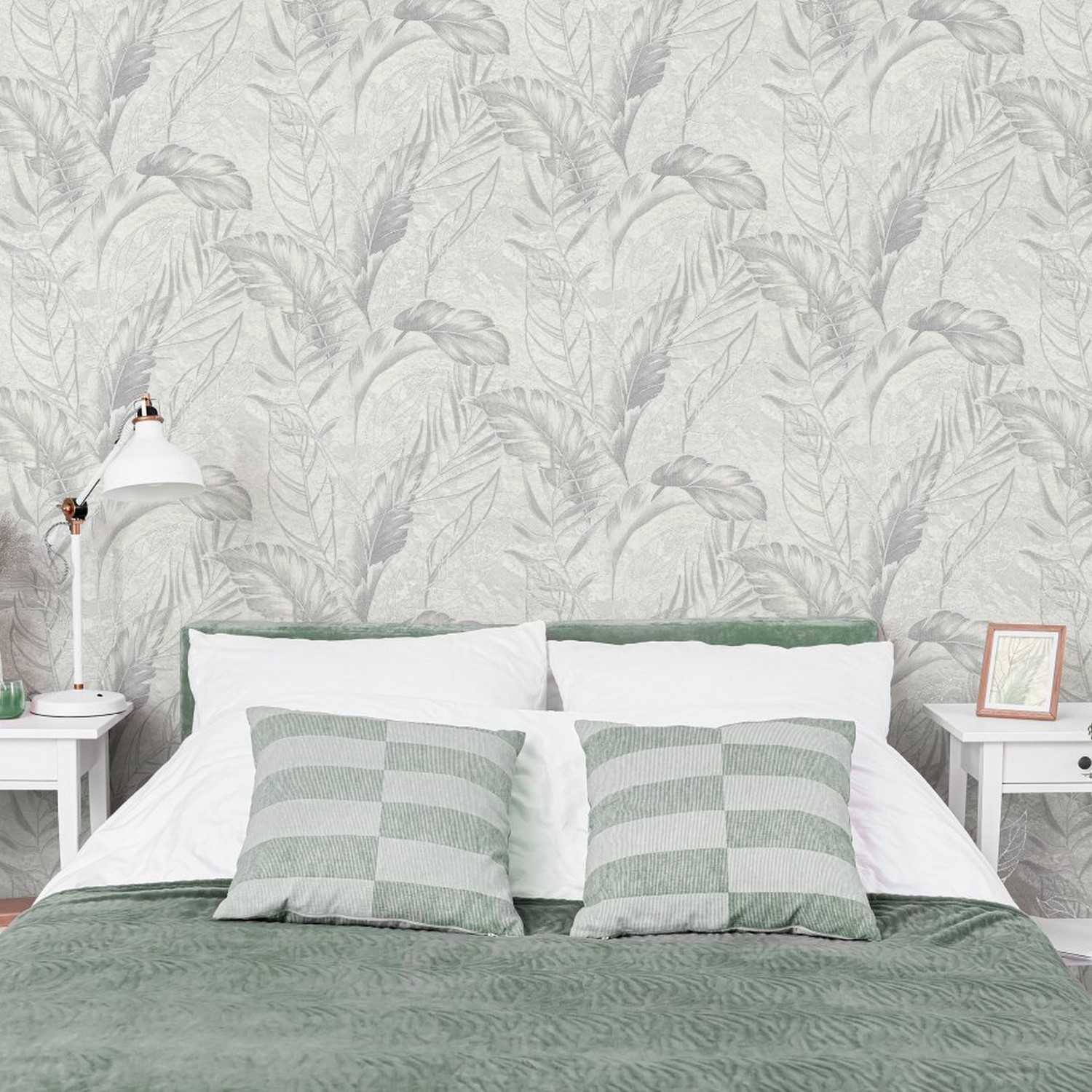 яяяОбои флиз "Home Color" PROTECT-PLUS-VESNA фон (св.-сер.) HC72438-14  1,06*10м *1/8