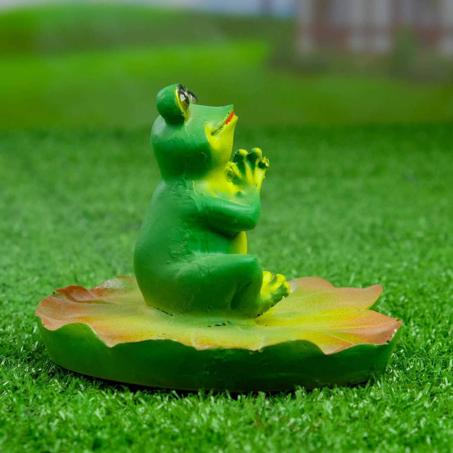 Садовая фигура "Лягушка хлопает" 15х10см   3622947