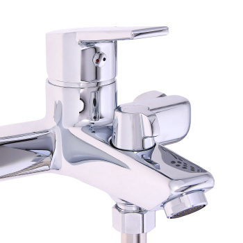 Смеситель для ванны Milardo Stripe, короткий излив, однорычажный, с лейкой